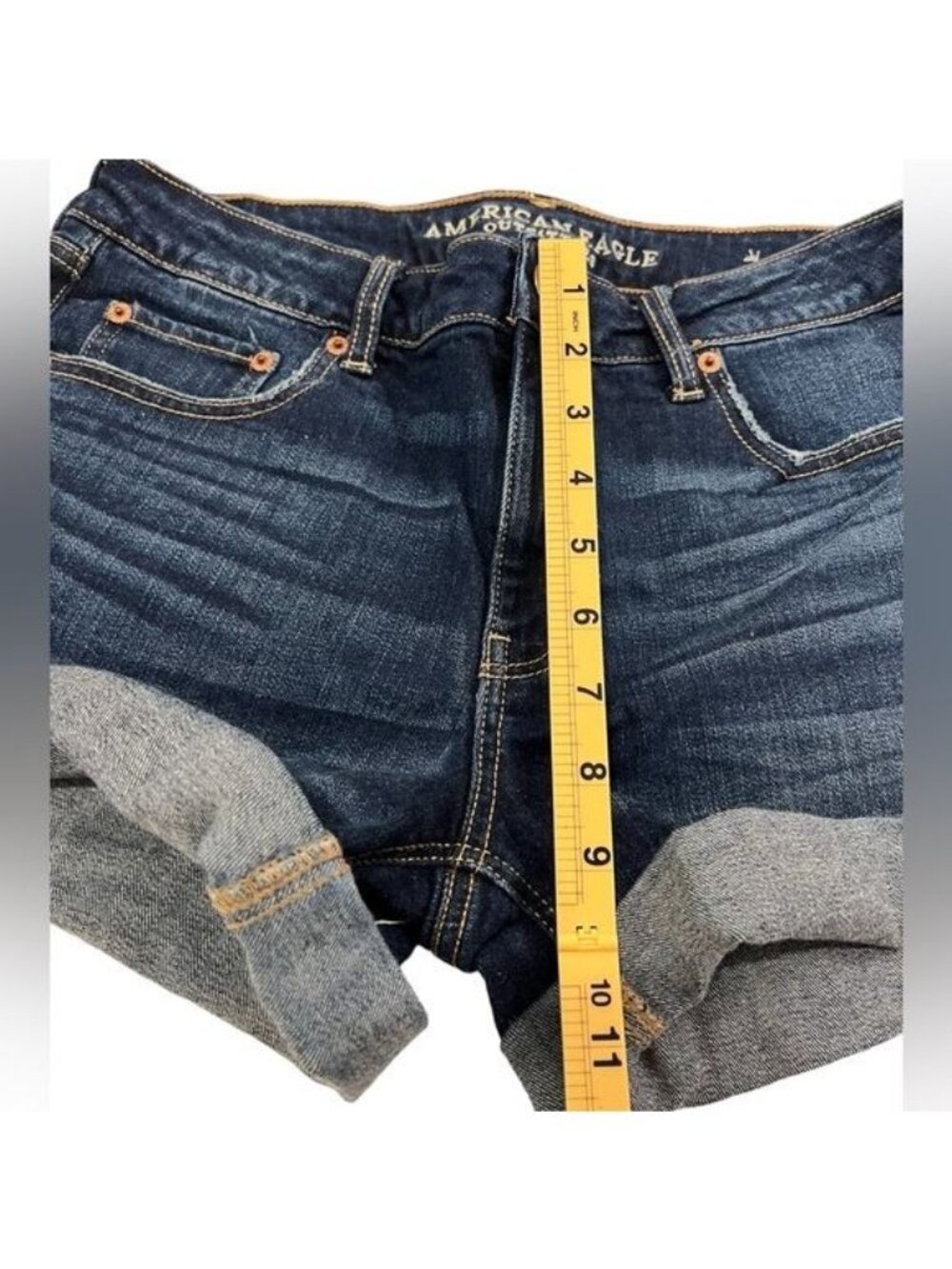 American Eagle Tomgirl Midi Size 8 Stretch Dark Medium Rinse Denim Shorts Cuffed - Picture 6 of 13